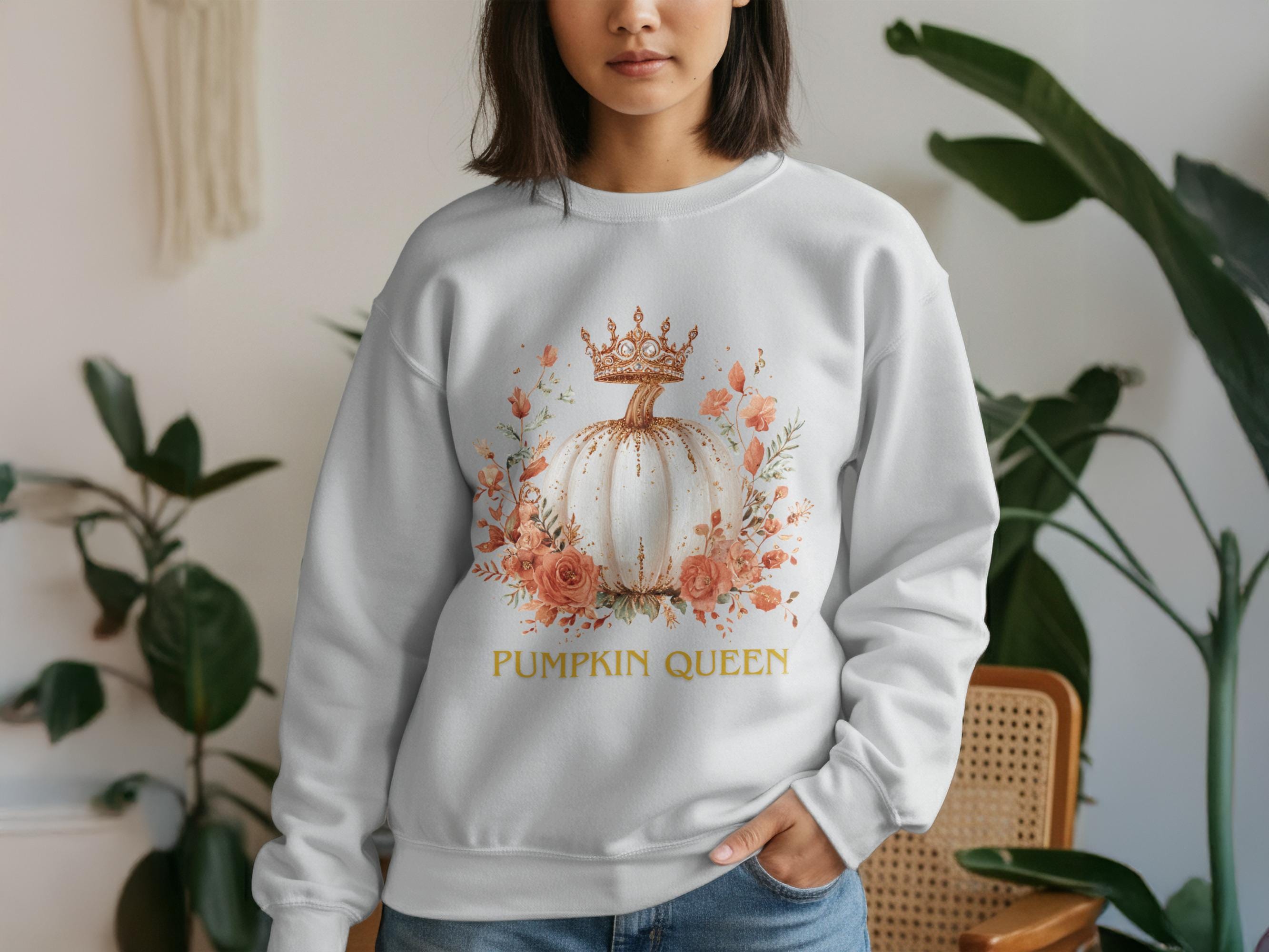 Pumpkin Queen Sweatshirt, Fall Fashion Pullover, Cozy Autumn Sweater, Pumpkin Crown Design, Seasonal Graphic Clothing, Gift Idea
