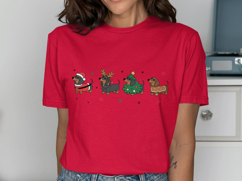 Cute Dachshund Christmas Shirt, Funny Holiday Dog Tee, Festive Wiener Dog Graphic Top, Perfect Christmas Gift for Dog Lovers