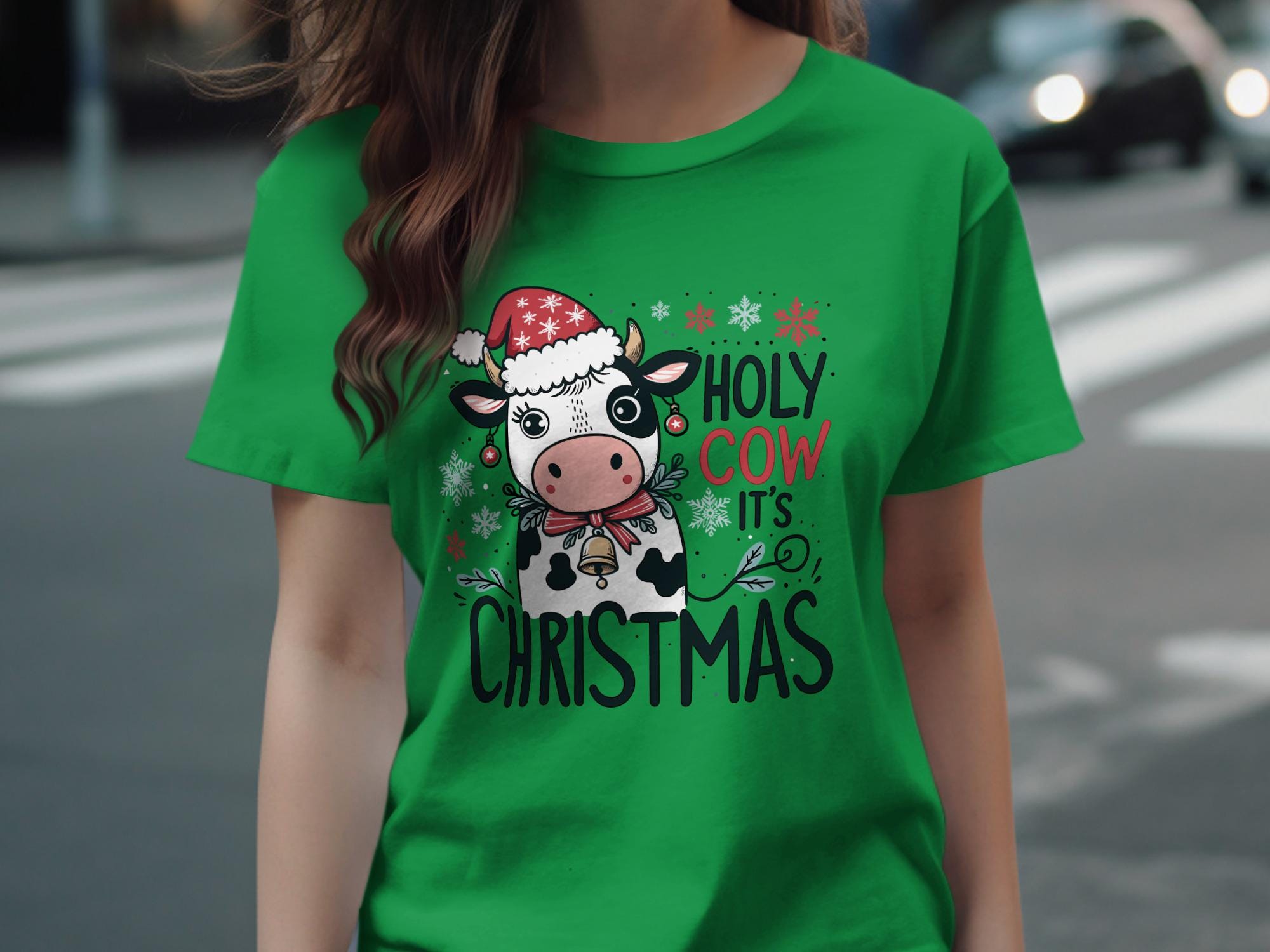 Funny Christmas Cow Shirt, Cute Holiday Tee, Cow Lover Gift, Christmas Graphic T-Shirt, Holy Cow It’s Christmas Shirt